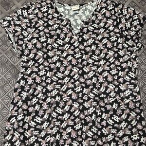 Barco Uniforms Heart-eyed skulls scrubtop